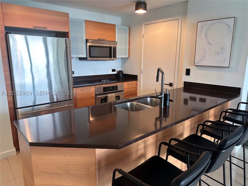 Apartment for rent at Midtown Miami 4 H2106