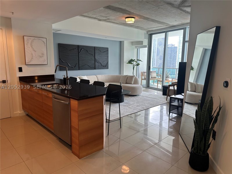 Apartment for rent at Midtown Miami 4 H2106