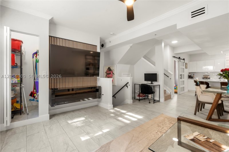 Condo for sale at Aventi at Aventura 1706