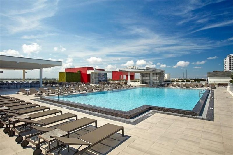 Condo for sale at Costa Hollywood N206