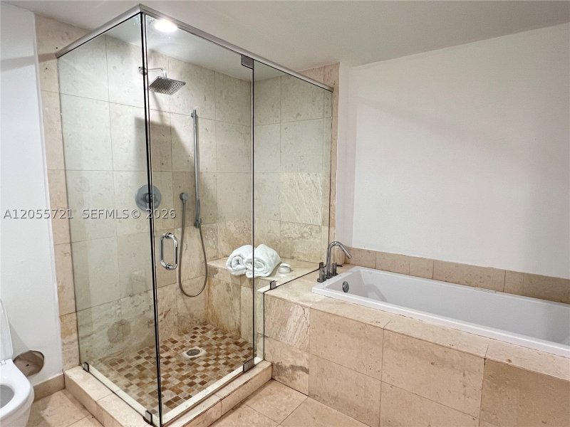 Condo for sale at Icon Brickell Tower II BAY406