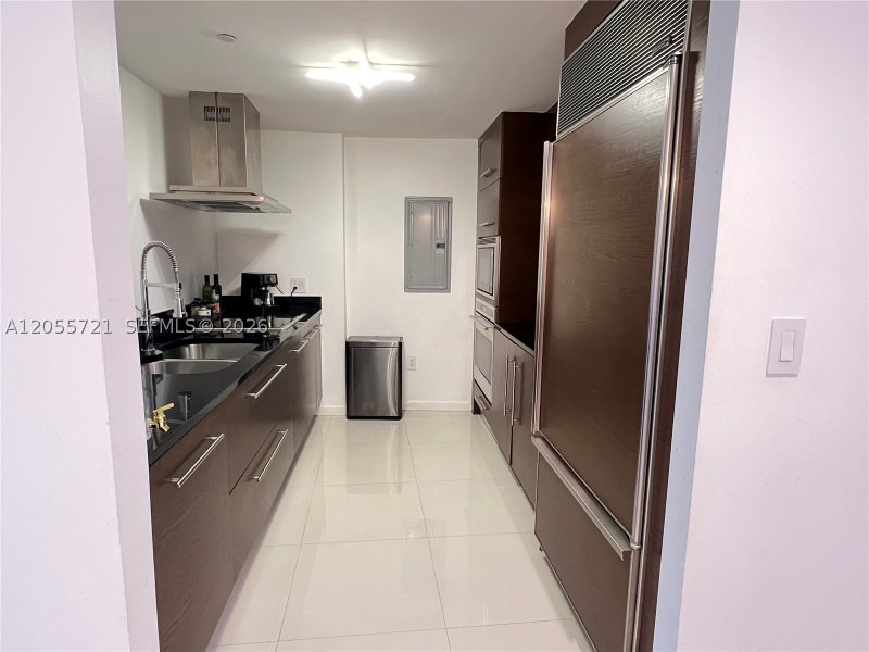 Condo for sale at Icon Brickell Tower II BAY406
