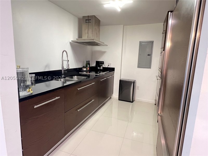 Condo for sale at Icon Brickell Tower II BAY406