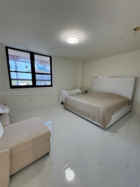 Condo for sale at The Plaza Bal Harbour 606