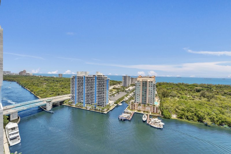 Condo for sale at The Corinthian 22C