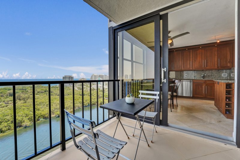 Condo for sale at The Corinthian 22C