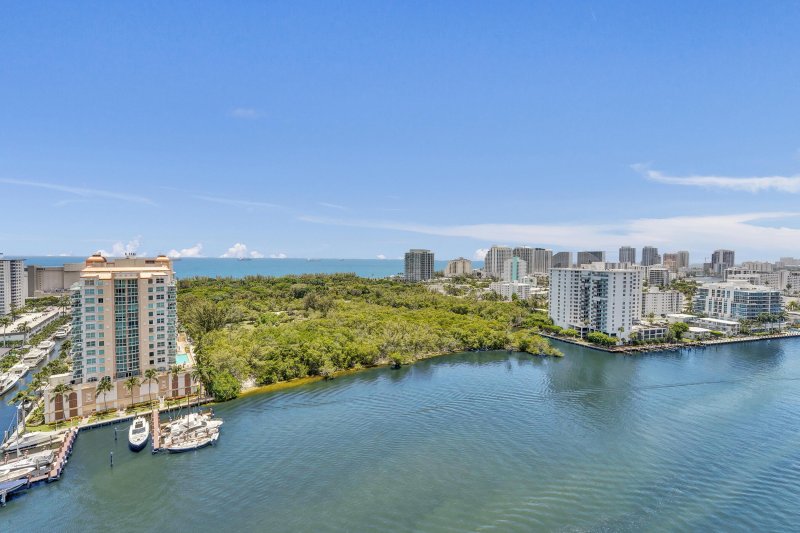 Condo for sale at The Corinthian 22C