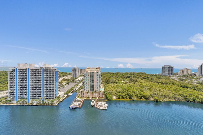 Condo for sale at The Corinthian 22C