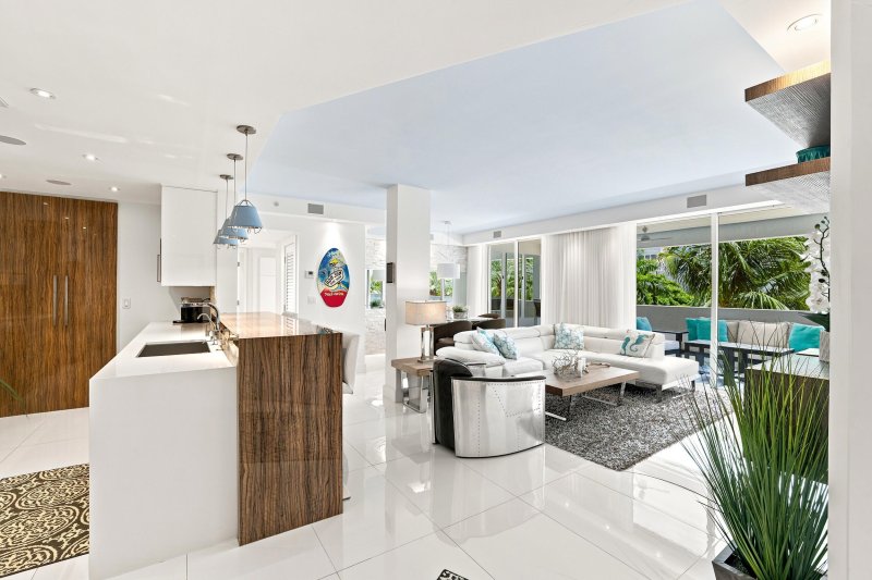Comprar apartamento en Porto Bellagio 1401