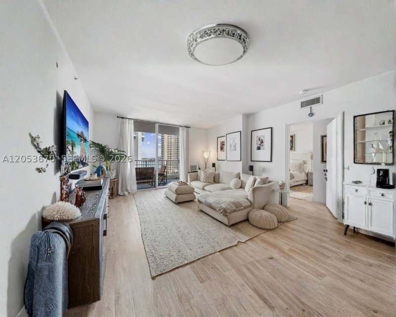 Apartment for rent at Courvoisier Courts 1106
