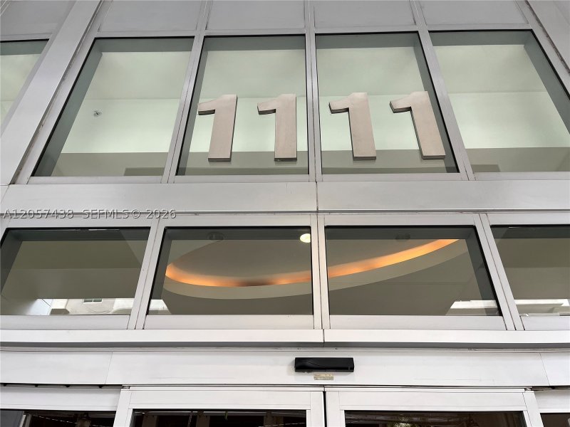 Axis on Brickell North Tower Apt #1025-N