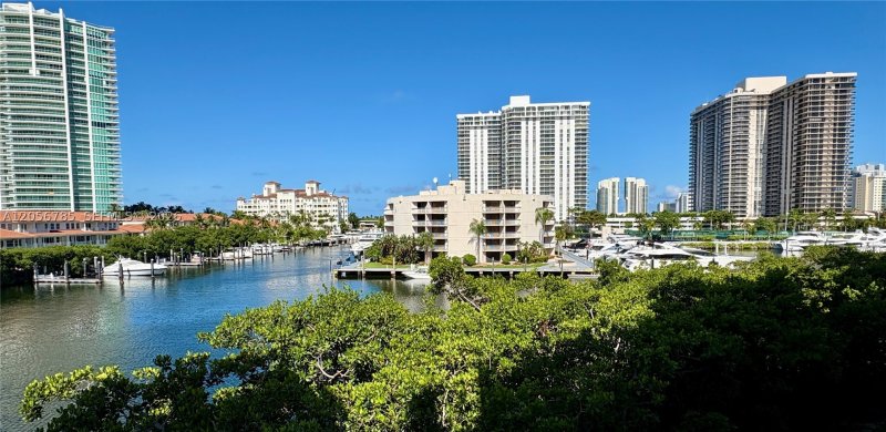 Alquiler de apartamento en The Yacht Club at Aventura 1404
