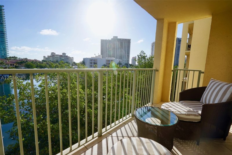 Alquiler de apartamento en The Yacht Club at Aventura 1404