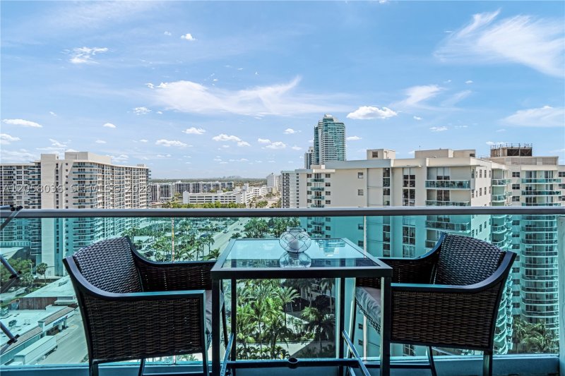 Condo for sale at Sian Ocean Residences 16E