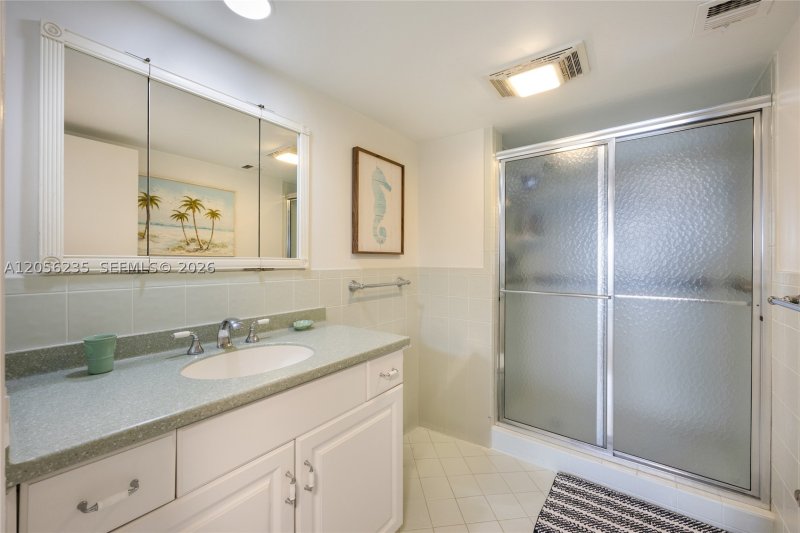 Condo for sale at Point of Americas 808
