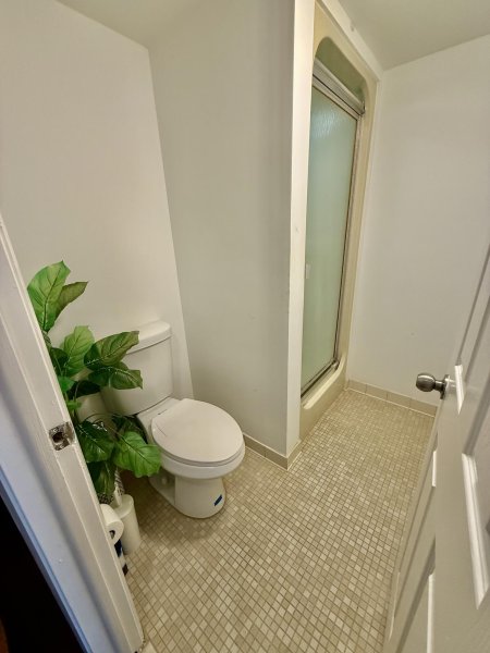 Condo for sale at Anchor Bay Club 101