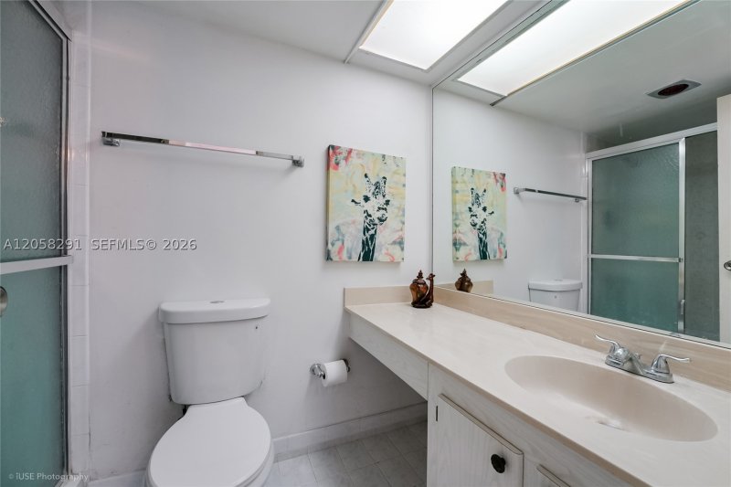 Condo for sale at Winston Towers 617