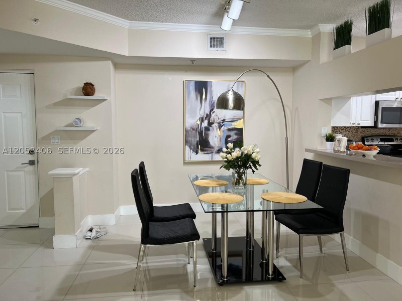 Alquiler de apartamento en Porto Bellagio 1813