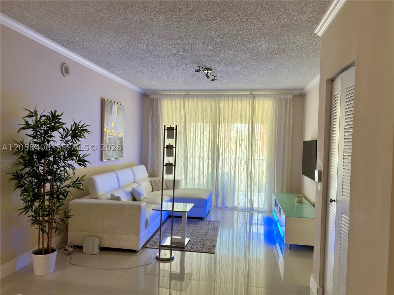 Porto Bellagio Apt #1813