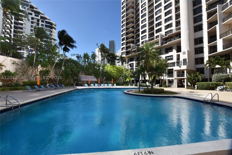 Comprar apartamento no Brickell Key Two 719