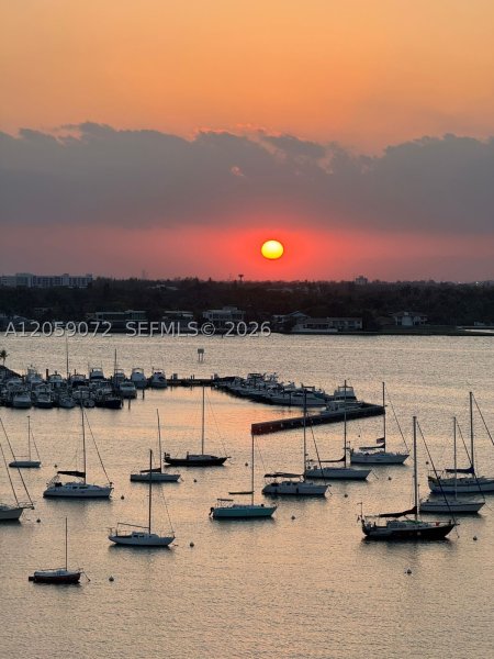 Alquiler de apartamento en Bayshore Yacht Tennis Club 1010