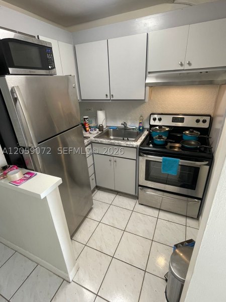 Alquiler de apartamento en Bayshore Yacht Tennis Club 1010