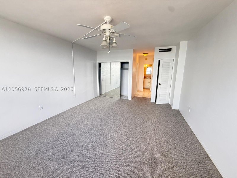 Comprar apartamento en Corinthian Condo 7B