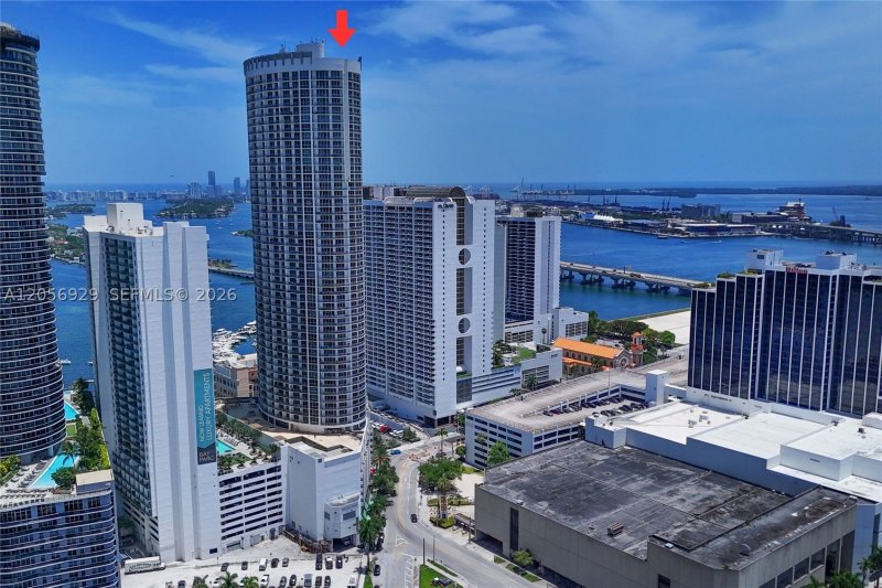 Condo for sale at Opera Tower 3310