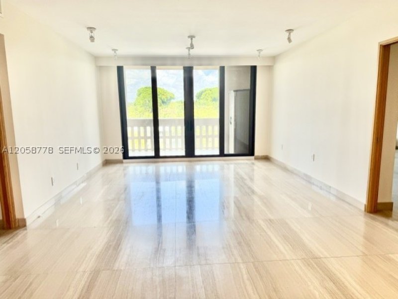 Alquiler de apartamento en Gables Waterway Towers 515