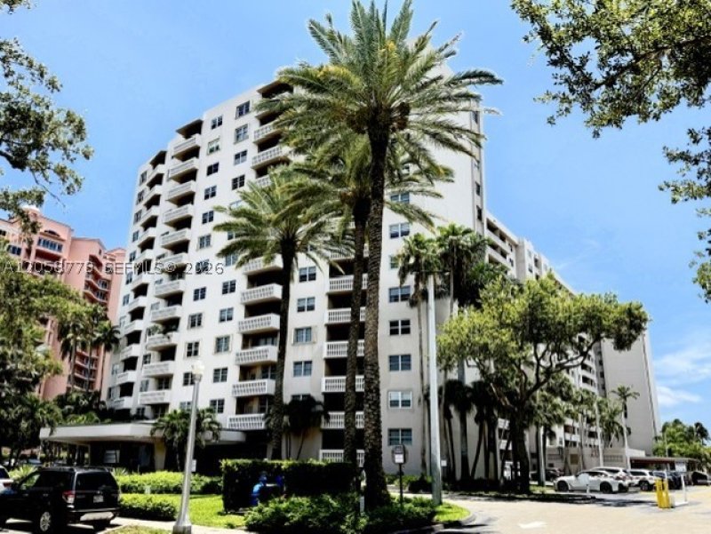 Gables Waterway Towers Apt #515