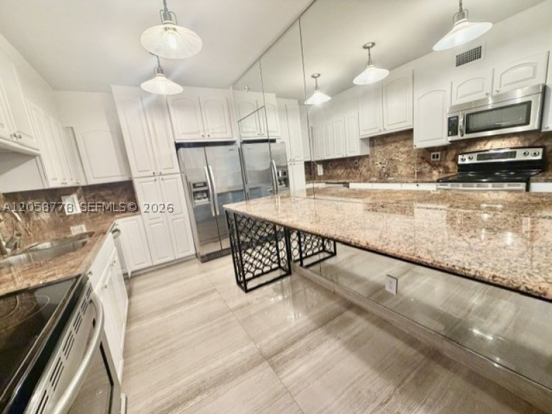 Alquiler de apartamento en Gables Waterway Towers 515