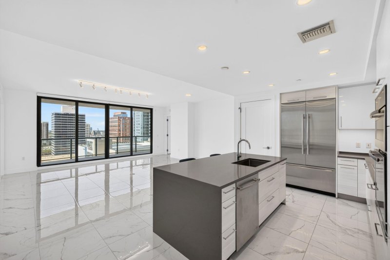 Alquiler de apartamento en 100 Las Olas 1902