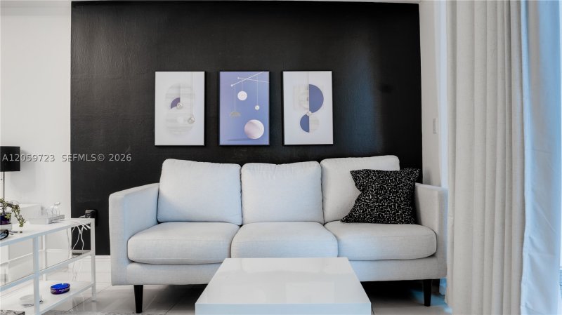 Alquiler de apartamento en Opera Tower 2507