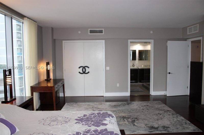 Aluguel de apartamento no MyBrickell Condo 1801