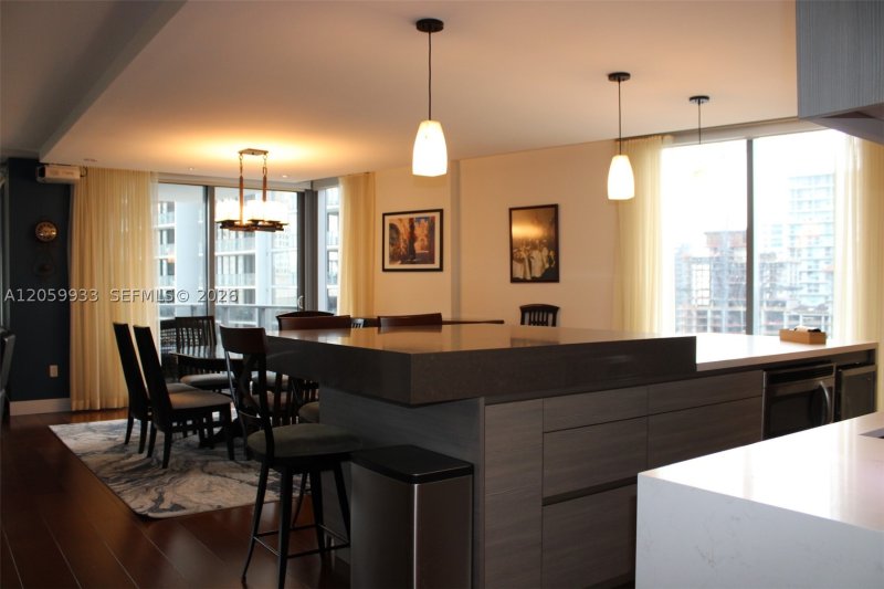 Aluguel de apartamento no MyBrickell Condo 1801