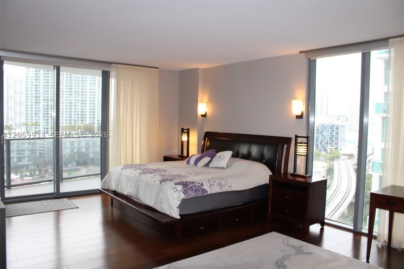 Aluguel de apartamento no MyBrickell Condo 1801