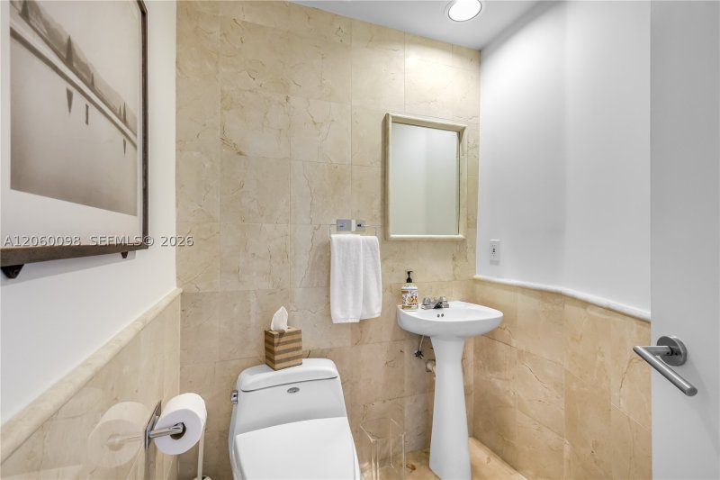 Apartment for rent at Murano at Portofino 506