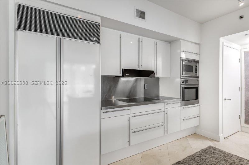 Apartment for rent at Murano at Portofino 506