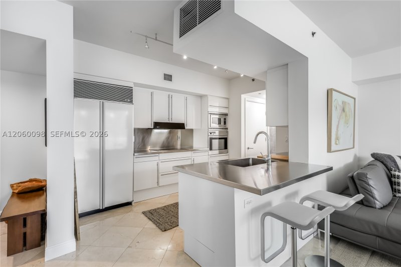 Apartment for rent at Murano at Portofino 506