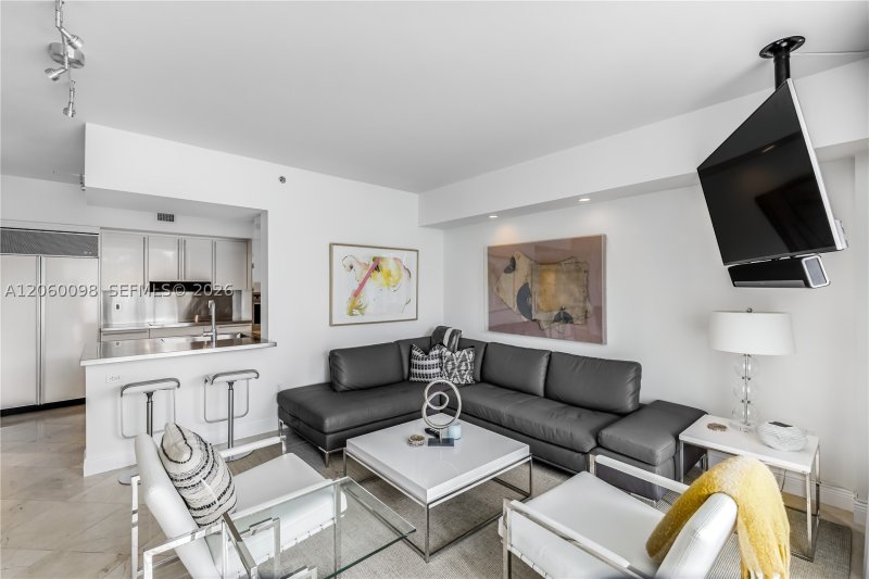 Apartment for rent at Murano at Portofino 506