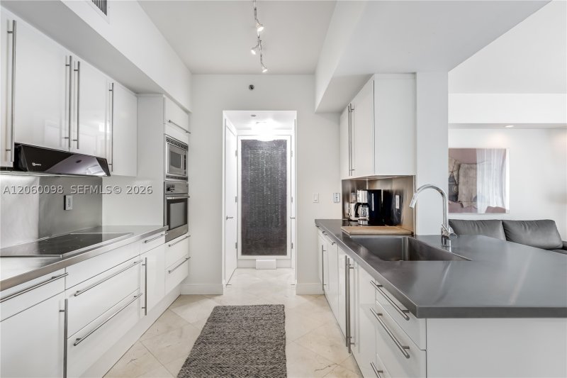 Apartment for rent at Murano at Portofino 506