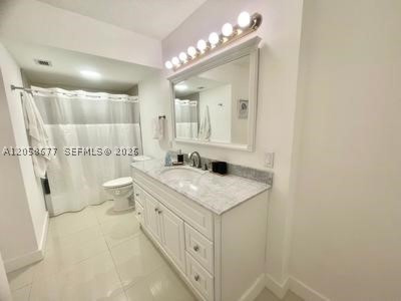 Apartment for rent at Parker Plaza Estates 903