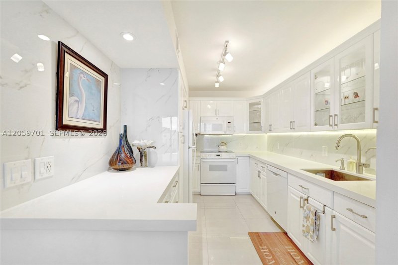 Condo for sale at Valencia at Quadomain 604