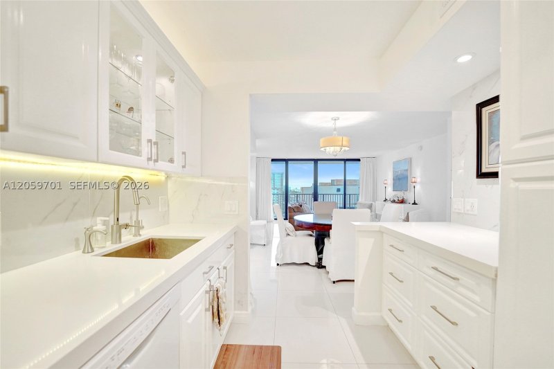 Condo for sale at Valencia at Quadomain 604