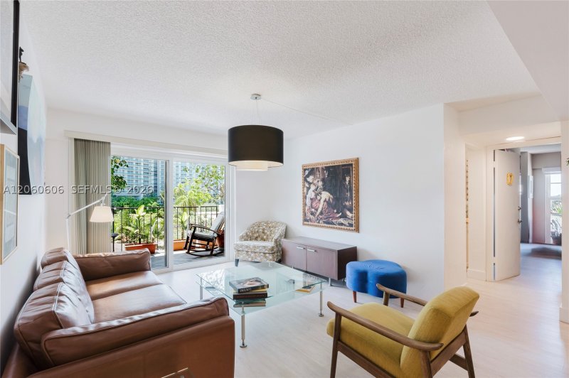 Comprar apartamento en Bayshore Terrace 603