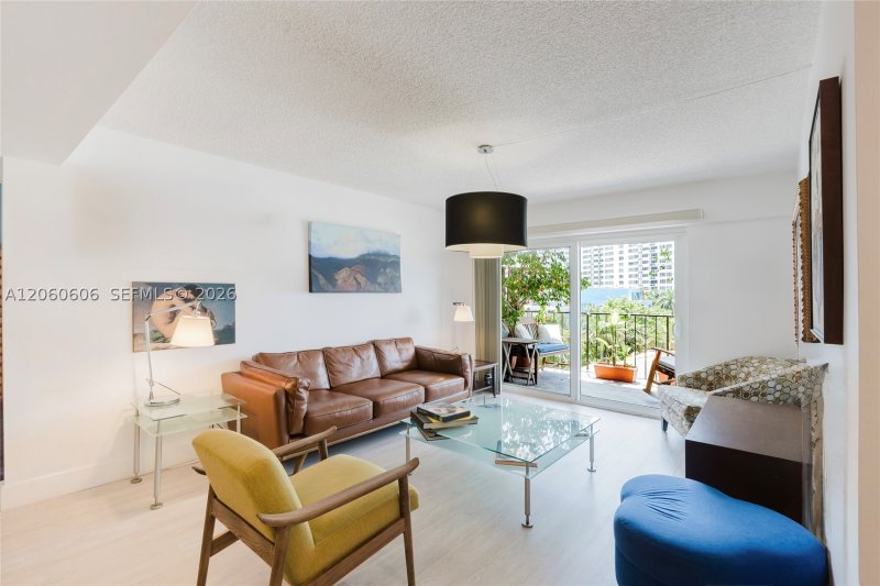 Comprar apartamento en Bayshore Terrace 603