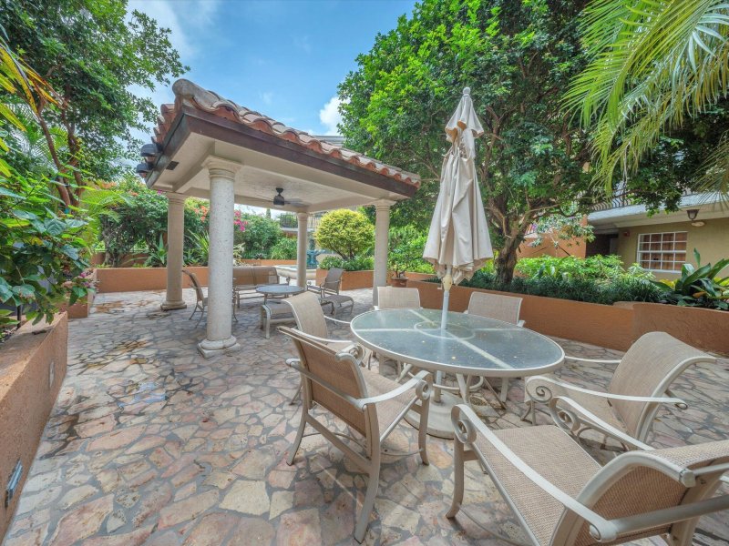 Condo for sale at Villaggio Di Las Olas 308
