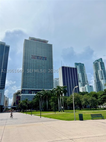 Comprar apartamento no 50 Biscayne 508
