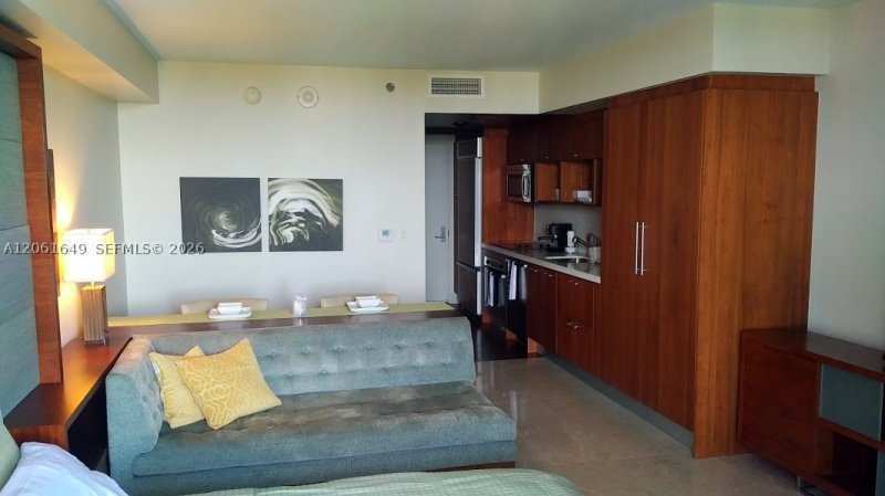 Comprar apartamento no 50 Biscayne 508
