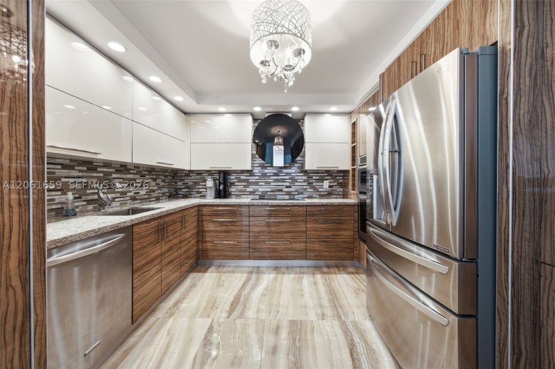 Comprar apartamento no Balmoral Condo 10V